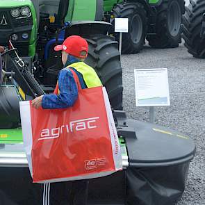 Groot, groter, grootst geldt op de ATH niet alleen voor de machines, maar ook voor de goodiebags die de bezoekers op de beurs kunnen krijgen.