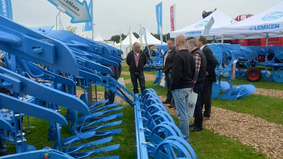 Lemken toont op de ATH onder meer vier nieuwe machines: een rotorkopeg, een schijveneg, de Isobus-gestuurde wentelploeg en een GPS-gestuurde zaaimachine.