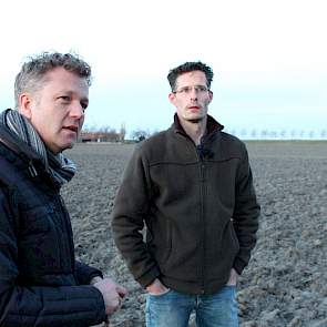 Bij de derde finalist viel de schemering al een klein beetje in. Hans Akkermans uit Sint Annaland teelde afgelopen jaar 120 ton suikerbieten per hectare en geeft maximaal ruimte aan rustgewassen in een zeer ruim bouwplan.