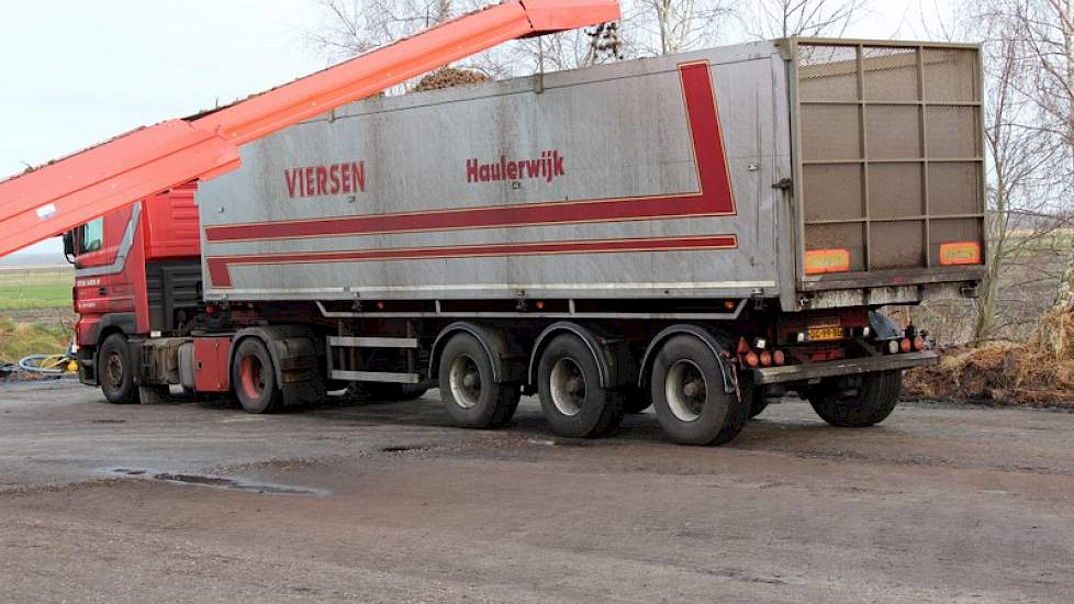 Transporteur Viersen kwam dinsdag rond half negen voor de eerste vracht