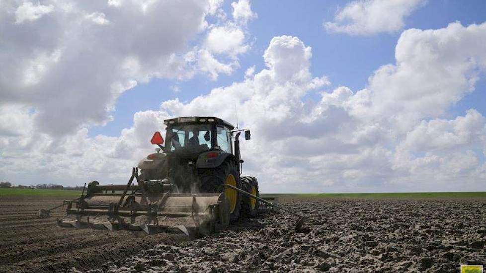 De teelt van stammen en miniknollen brengt wel meer werk met zich mee. ‘Maar we kunnen de aardappelteelt nu wel beter sturen.’