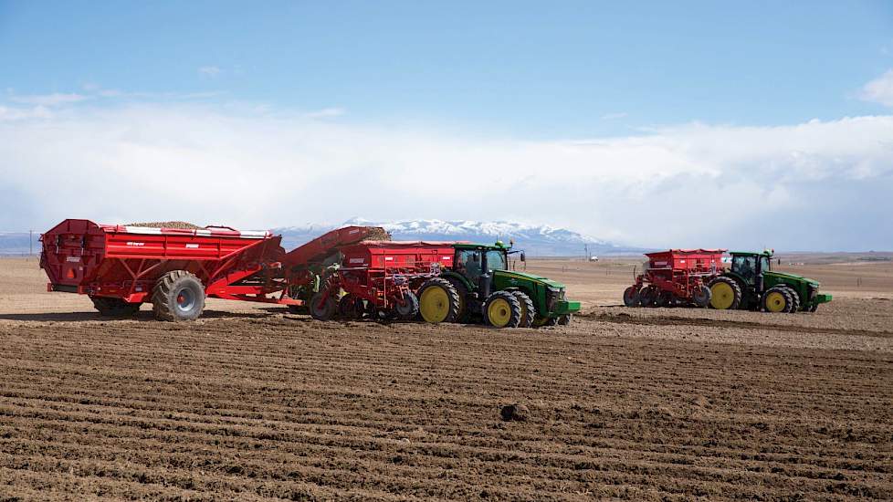 24row Potato Planting with John Deere 8360RT, Spud