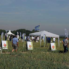 Rassenpresentaties op het proefveld van 2016.