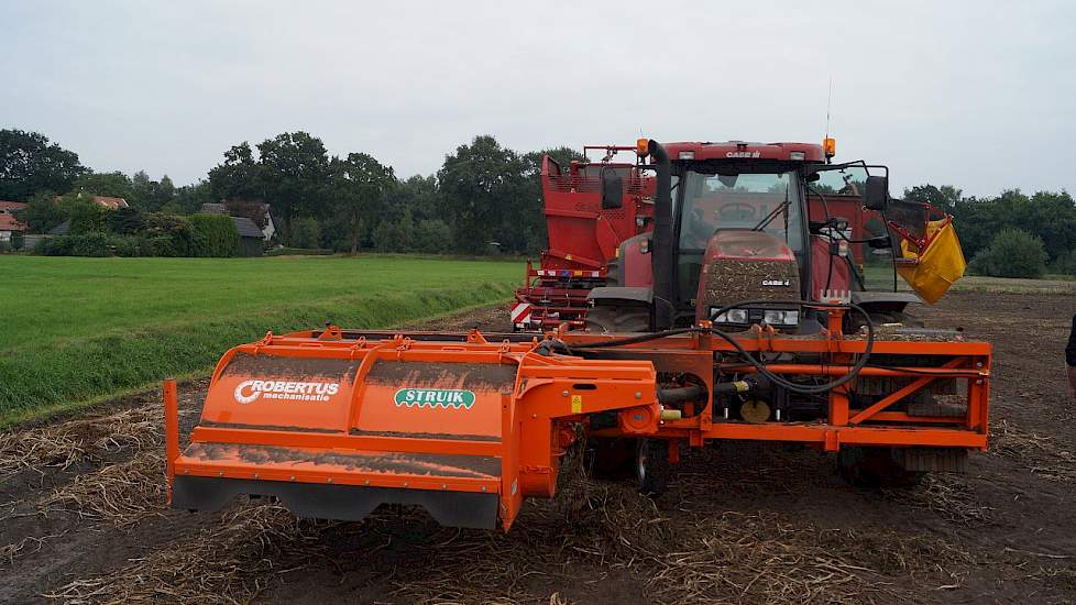 Prototype Struik loofklapper voor de verstekrooimachines Trekkerweb new primeur