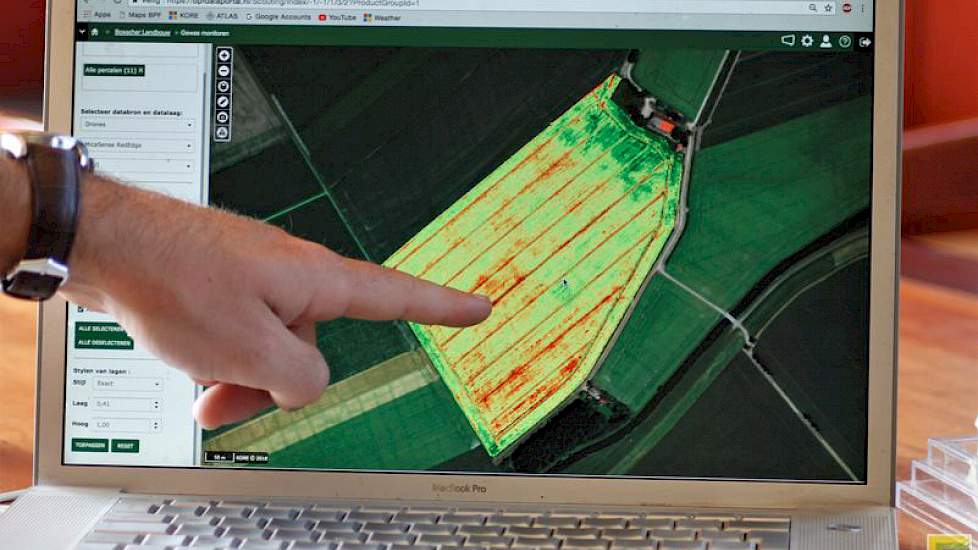 Een voorbeeld van een in kaart gebracht gewas. De rode strepen duiden op achterstanden in het perceel.