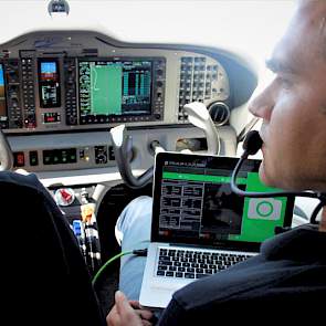 Alle benodigde gegevens stromen tijdens de vlucht rechtstreeks in de laptop van Tom Bosscher.