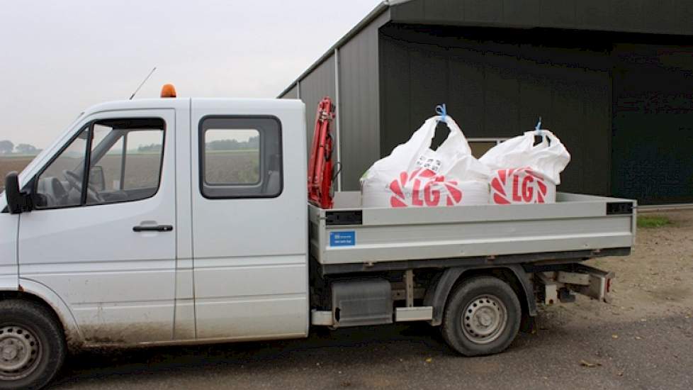 Bigbags voor gemakkelijk vullen van de zaadtank