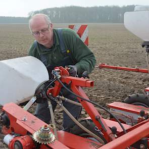 Alles wordt in gereedheid gebracht voor het zaaien.