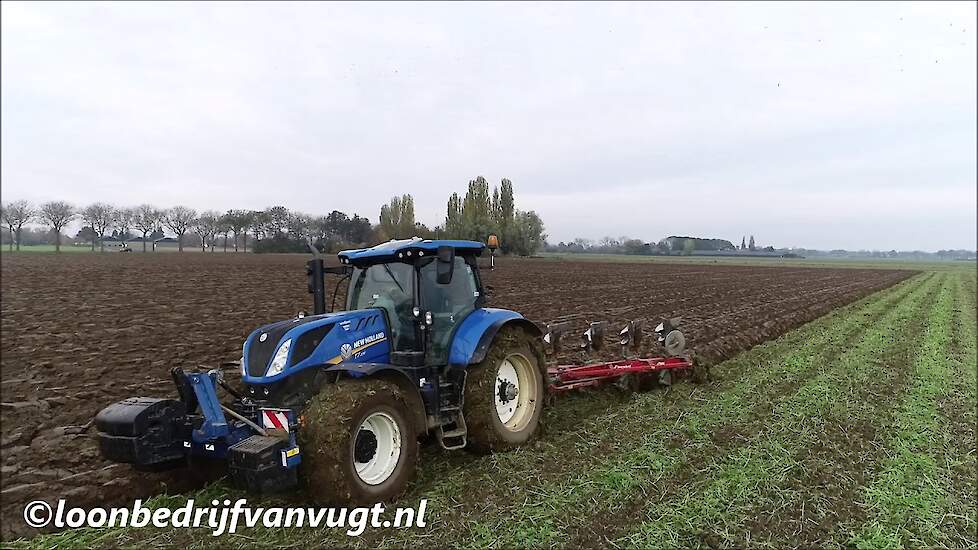 Ploegen 2019 New-Holland T7.230 Kverneland van Vugt Maren-Kessel