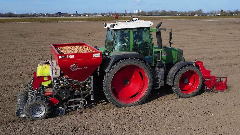 Plantuien planten 2022 | Planting onions | Zwiebeln pflanzen | Fendt | Warrens Delta Planter