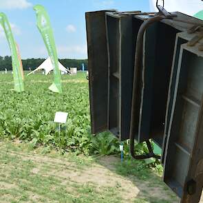 Een lege gereedschapskist in de stand van Adama, als symbool voor het snel krimpende aanbod van gewasbeschermingsmiddelen. „Tegen de bladschimmels zijn we al veel middelen kwijtgeraakt, de triazolen zijn verdwenen, voor de neonicotinoïden geldt hetzelfde