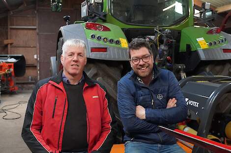 Marcel Klein Rot (links) heeft samen met zijn zoon Stef een melkvee- en loonbedrijf in Buurse (Ov.). Met de loonwerktak richten ze zich voornamelijk op de veehouderij, met spuiten en doorzaaien als belangrijkste werkzaamheden. Sander Uwland is Crop Adviso