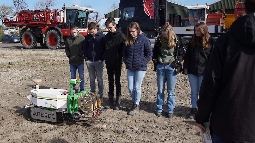 Minirobot Naio ZO is betaalbaar, licht en storingsvrij