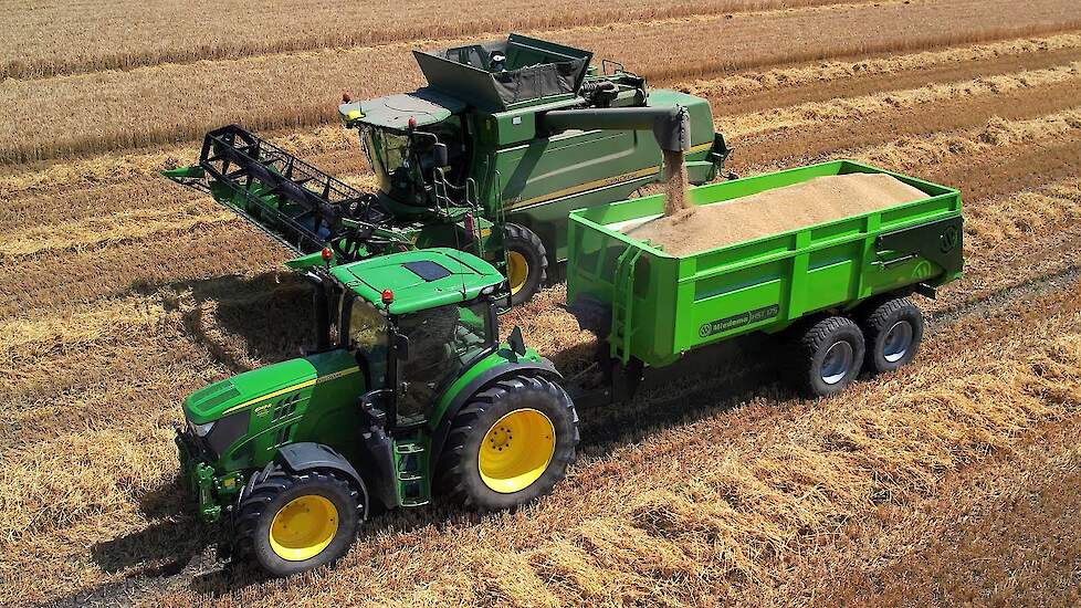 Wintergerst dorsen | Harvesting winter barley | Wintergerste dreschen | John Deere | Graanoogst