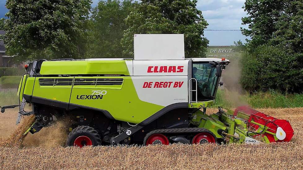 Tarwe dorsen | Wheat harvest | Weizen dreschen | CLAAS | Lexion 750 | Terra Trac | Graanoogst 2023