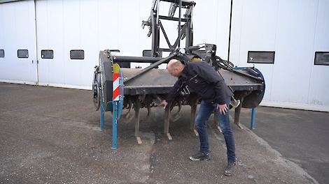 Video: Bodemverdichting voorkomen? Leer van deze spittechniek