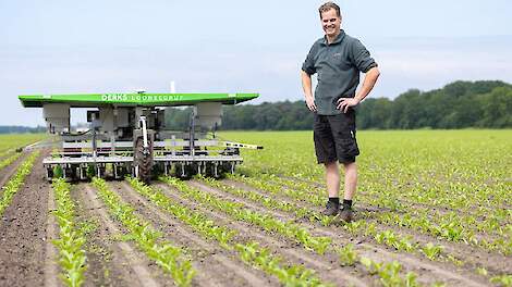 ‘Zaaiwerk met Farmdroid is ongekend netjes’