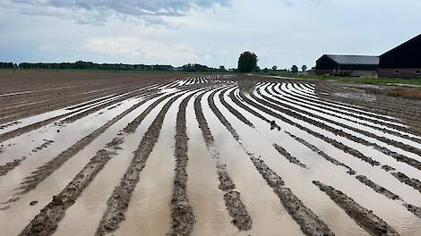 ‘Gevolgen wateroverlast enkel samen aan te pakken’