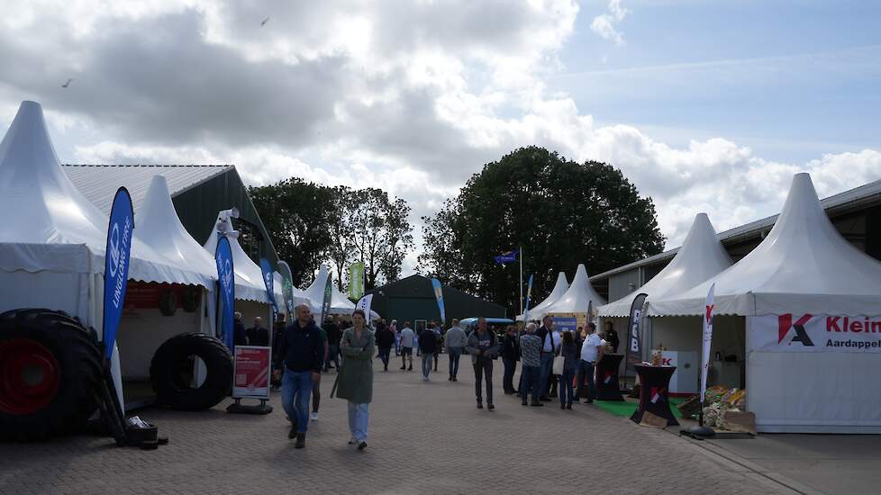 Aardappeldemodag stands