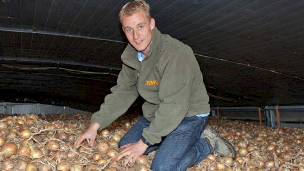 Mol zette de bewaarplaats in twee dagen in elkaar. Hij moest alleen voor een harde ondergrond zorgen.