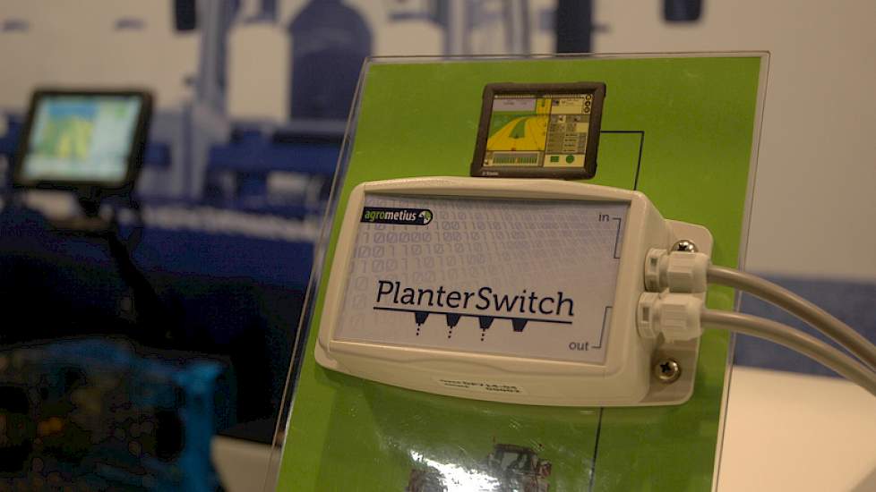 Agrometius introduceert op de landbouwbeurs de PlanterSwitch. Het systeem zorgt er voor dat de plantelementen op de kopakker en in geren automatisch op het juiste moment worden in- en uitgeschakeld. Dit moet leiden tot een besparing op pootgoed.